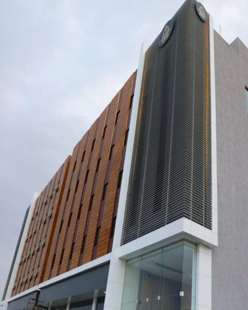 قولدن سكوير طريق الرياض Golden Square Riyadh Road Khamis Mushait Exterior photo