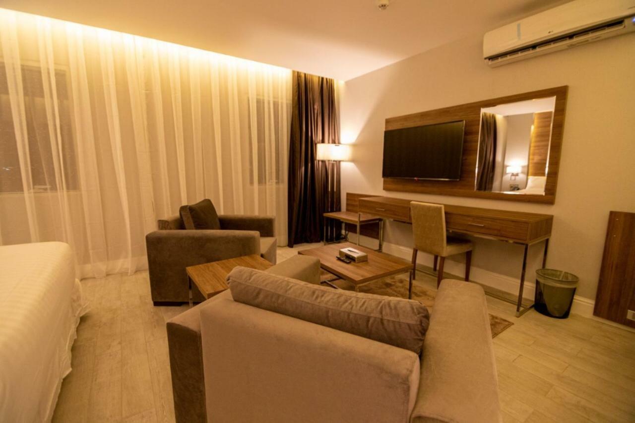 قولدن سكوير طريق الرياض Golden Square Riyadh Road Khamis Mushait Exterior photo